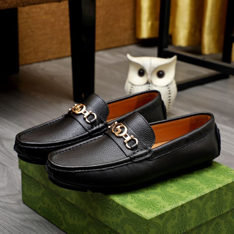 G*u*i leather shoes